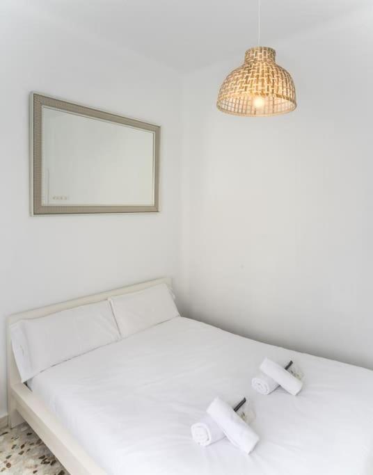 Atico Ispal Con Terraza En Centro Seville Ngoại thất bức ảnh